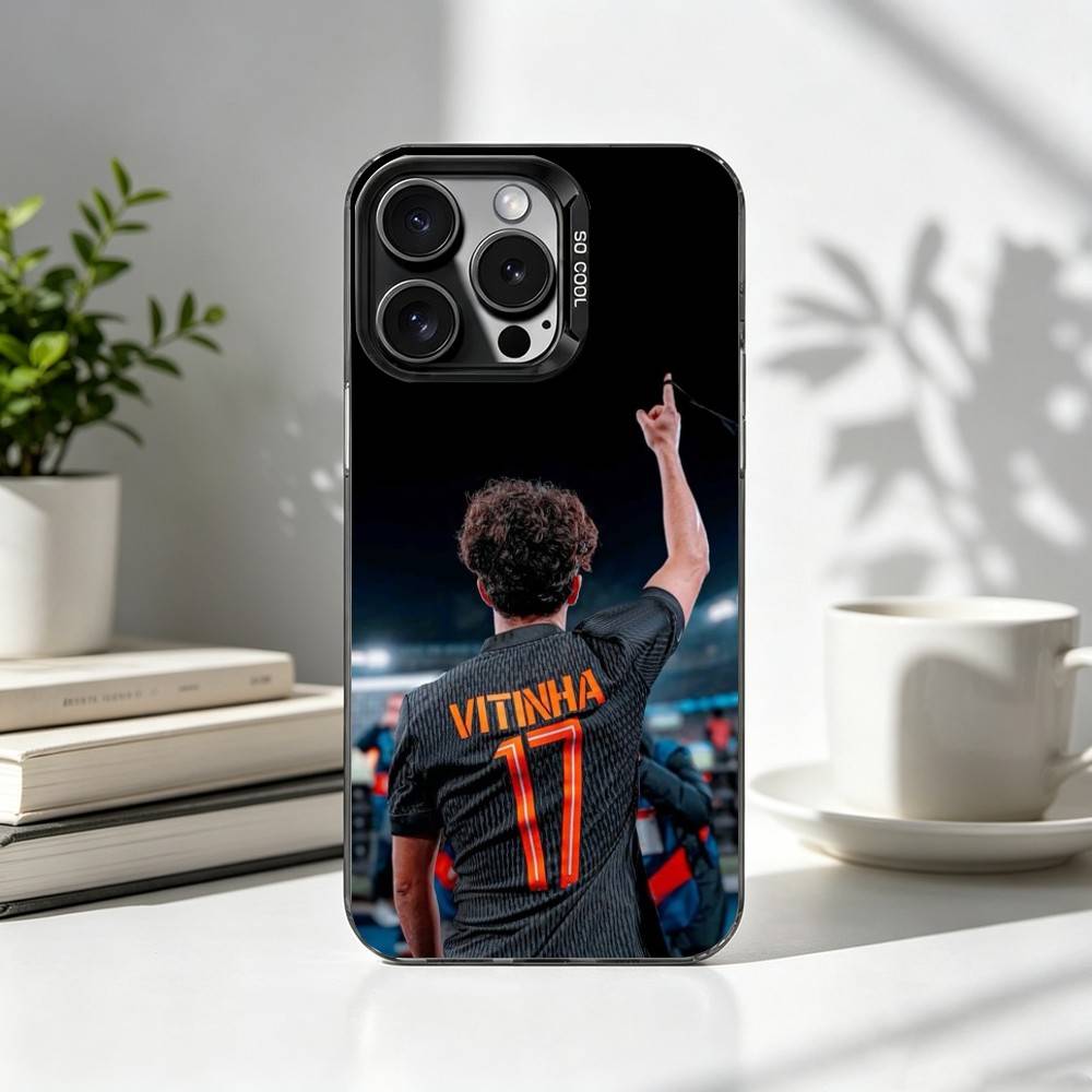 Football star V-Vitinha Ferrei – Phone Cases Louis Vuitton recenzja i cena
