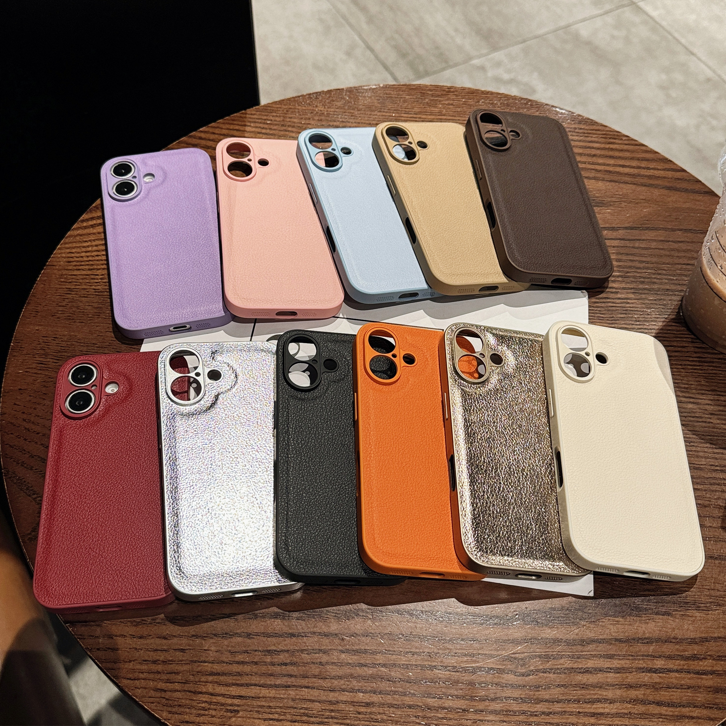 Case for iPhone 16 15 14 Plus  – Phone Cases That Charge Your Phone recenzja i cena
