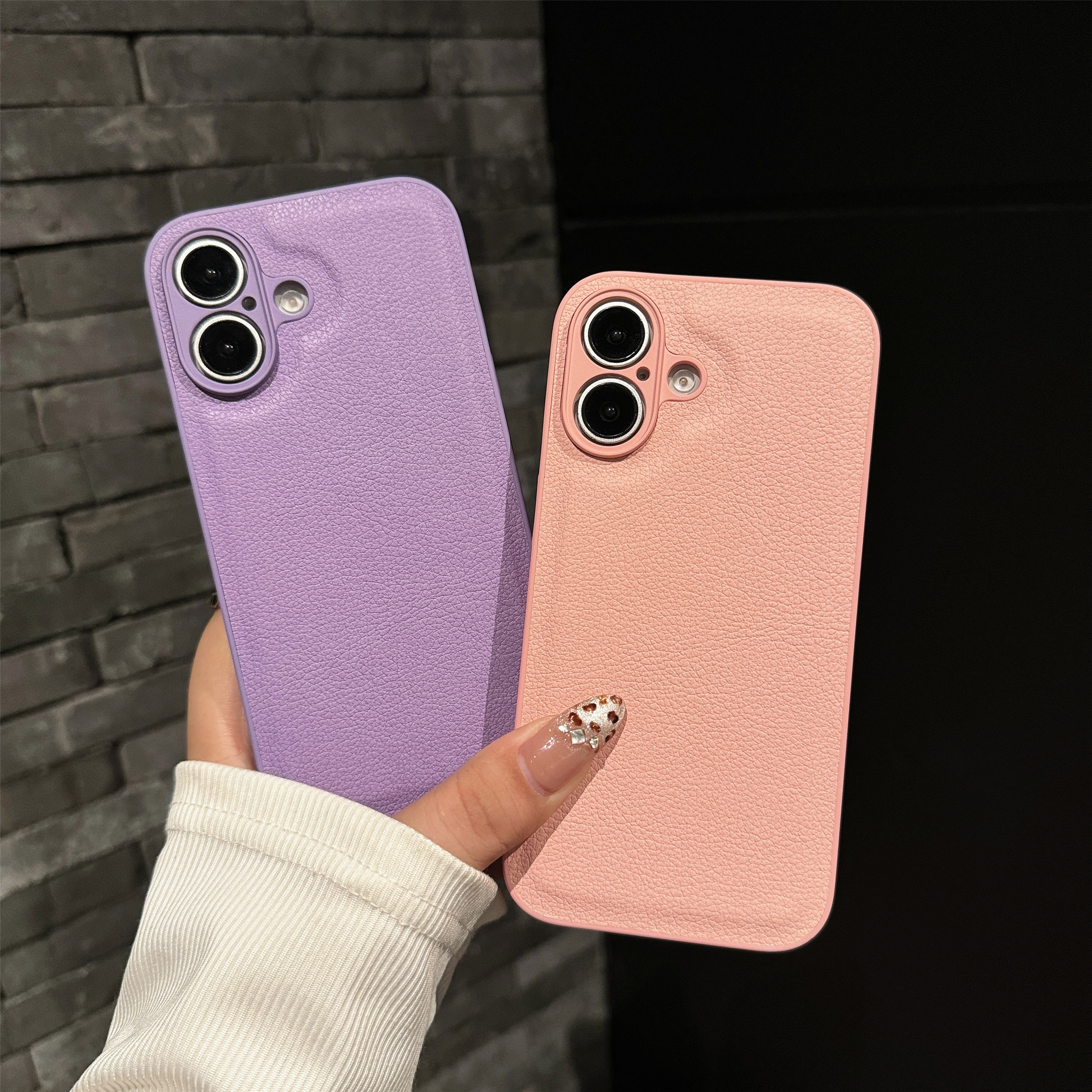 Case for iPhone 16 15 14 Plus  – Phone Cases That Charge Your Phone recenzja i cena